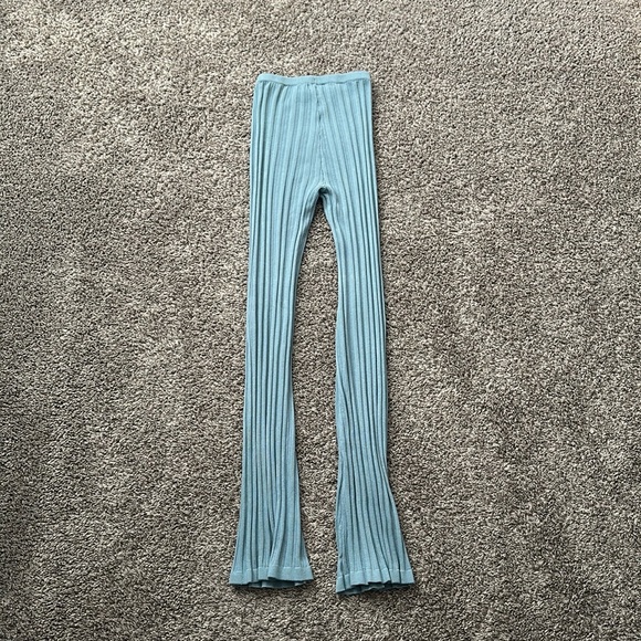 The Line By K Blue Ribbed Set SIZE MEDIUM - Picture 4 of 7